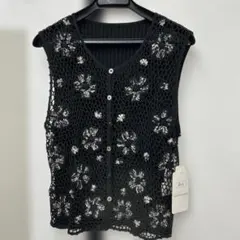 花柄透かし編みベスト L 黒
