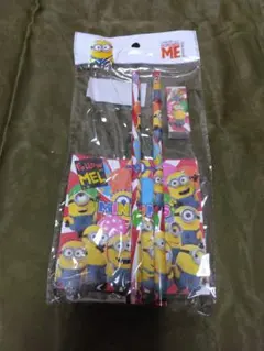 ミニオンズ　計4点　文具セット（おりがみメモ付き1個　消しゴム1個　鉛筆2本）