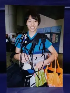 峯村沙紀　直筆サインL版写真　バレー ボ−ル　元・日本代表　東レアローズ