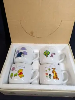★ディズニー　プーさん 　マグカップ　4個セット　E533