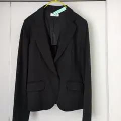 黒 テーラードジャケット