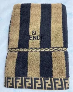 FENDI バスタオル ペカン ズッカ柄 ブラウン×ブラックのサムネイル