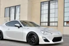 送料込みトヨタ純正 【86/ZN6/前期】左右ヘッドライト SCION FR-S