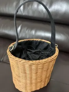 アモング A mon gour バケツ型かごバッグ A MON GOUT - amongout カゴ