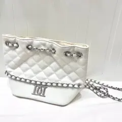 Darich ホワイト キルティングチェーンバッグ ノベルティ
