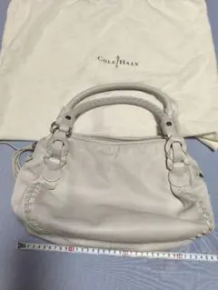 Cole Haan ホワイトレザーハンドバッグ