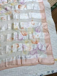 NINA RICCI ニナリッチ　シルクスカーフ