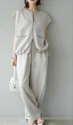 COMOLI ウールラミーチェック テーパードパンツ - メルカリ