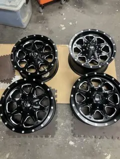 シエラ専用⭐️ノマド専用⭐️215/70R16⭐️ホワイトレター⭐️RT01