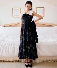 【AND COUTURE】ドローイングフラワー配色襟 ワンピース