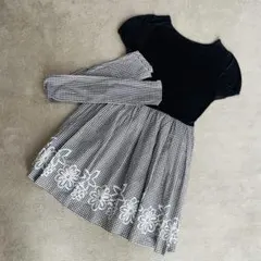 ユニバーバルミューズ ギンガムチェック　花柄　ワンピースのサムネイル