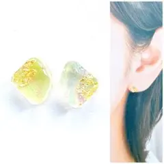 ライトイエロー変形スクエア6mm鉱石ピアス/イヤリング