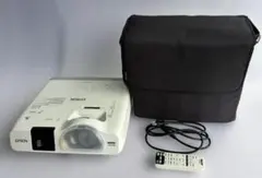 ※リモコンなし　EPSON プロジェクター EB-2245U 　①　2342時間 リモコンなし EPSON プロジェクター EB-2245U 2342時間 - メルカリ