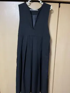 KBF ブラック Vネック ワンピース 36サイズ