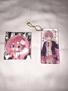 さとみアクリルキーホルダーと缶バッジセット