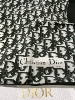 【新品未使用】ChristianDior トロッター柄スカーフシルク100%緑色のサムネイル