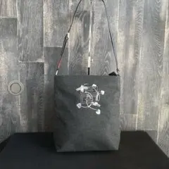 GIVENCHY 美品 ショルダーバッグ メッセンジャーバッグ グレー 刺繍のサムネイル