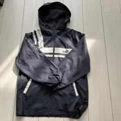 PUMA フード付きネブラックジャケット