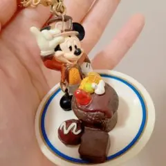 ディズニー　テーブルイズウェイティング