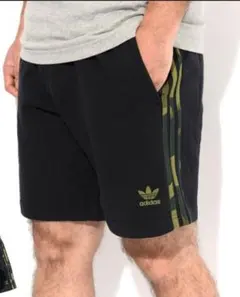 adidas originals メンズハーフパンツ　ズボン　迷彩柄　カモ柄