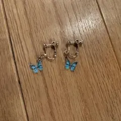 蝶々　イヤリング