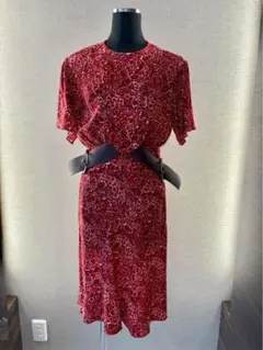 LOUIS VUITTON 花柄ワンピース (革ベルト付き)