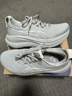 アシックス ゲルニンバス 28 (GEL-NIMBUS 28) 23cmのサムネイル
