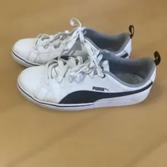 PUMA スニーカー　ホワイト×ブラック　25.5cm