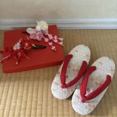 七五三 和装小物セット 草履 18cm 髪飾り 足袋 女の子 赤 花柄のサムネイル