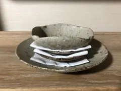 少し武骨、不均一、作り手の迷いが残ってる登窯六 皿 - メルカリ