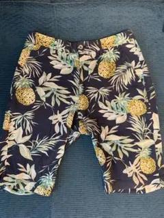 EDIFICE × reyn spooner パイナップル柄ショートパンツのサムネイル