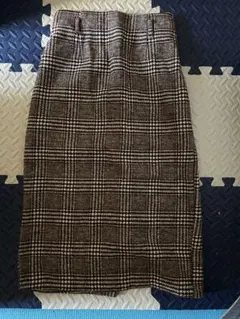 ブラウン系チェックタイトスカート