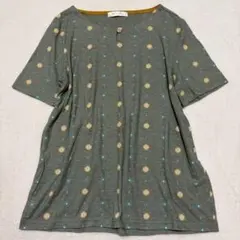 【大きいサイズLL】ゴールデンベア◇総柄Tシャツ オルテガ柄 フォークロア 半袖のサムネイル