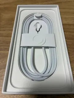 iPhone 純正品　USB-C ケーブル　iPhone16e