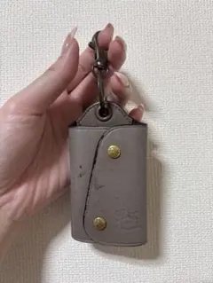 グレー レザー キーケース フック付き