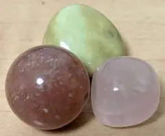 ローズクウォーツ、ニュージェイド、桜瑪瑙のセット