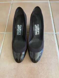 Ferragamo ダークブラウン ウエッジヒールパンプスのサムネイル