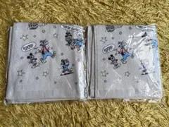 ディズニー　ミッキーマウス　ハンドタオル2枚セット