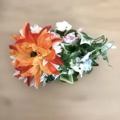 フラダンス　オレンジ　白　髪飾り　ヘアクリップ