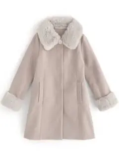 さえこさんビジュー付きコート