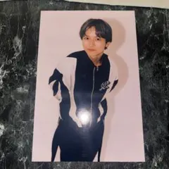 black frame 鈴木瑠偉　パネル