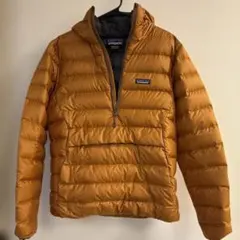 patagonia フード付きダウンジャケット オレンジ