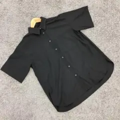 ✨GU✨ジーユー♡半袖シャツ♡ブラウス♡オーバーサイズ♡シワになりにくい(M)