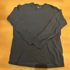 紺色　長袖カットソー