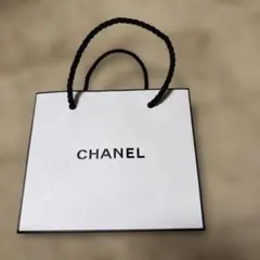CHANEL ショップバッグ ホワイト 小型