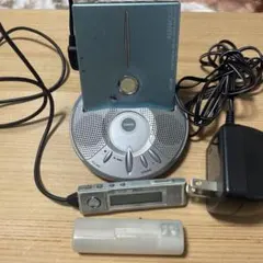 KENWOOD ポータブルMDプレーヤー DMC-T33 2002 Kenwood DMC-T33 [MiniDisc Wiki]