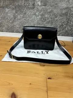 BALLY バリー Y2K レザー 牛革 キューブ型ショルダーバッグ ブラック 