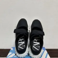 ZARA 厚底スニーカー ブラックのサムネイル