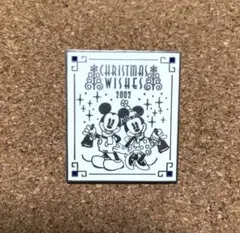 ディズニー クリスマスウィッシュ2002 アンバサダーホテル ピンバッジ