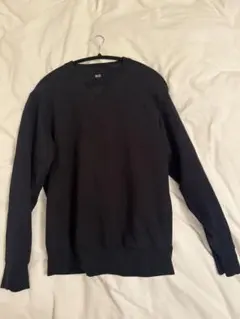 黒 クルーネック スウェット　ユニクロ　秋服